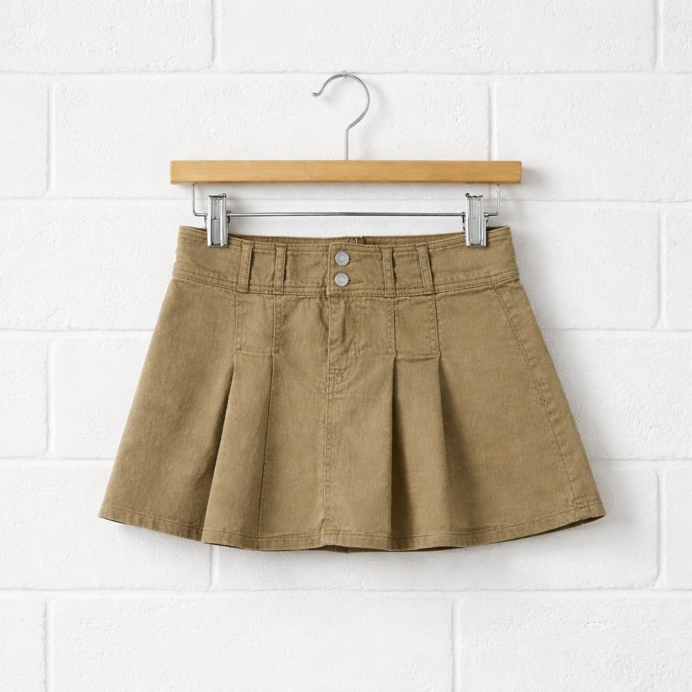 No Boundaries Tan A-Line Skirt 
Size XS 28 inch waist